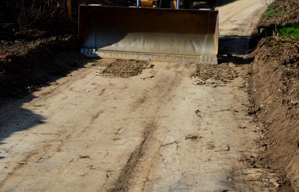 Cost of Topsoil Leveling in Newark